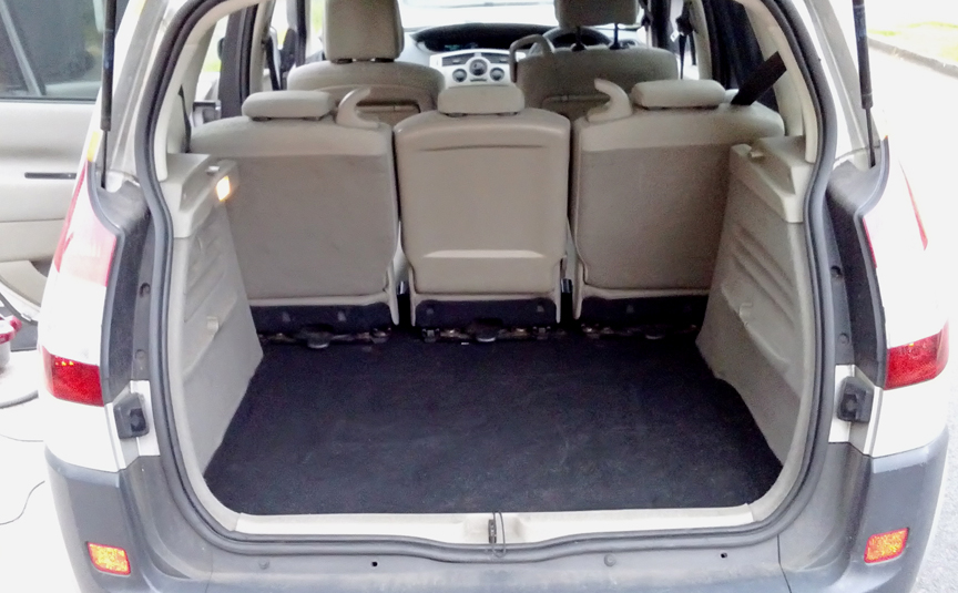 Boot of Renault Scenic Megan Oasis 1.6L Petrol