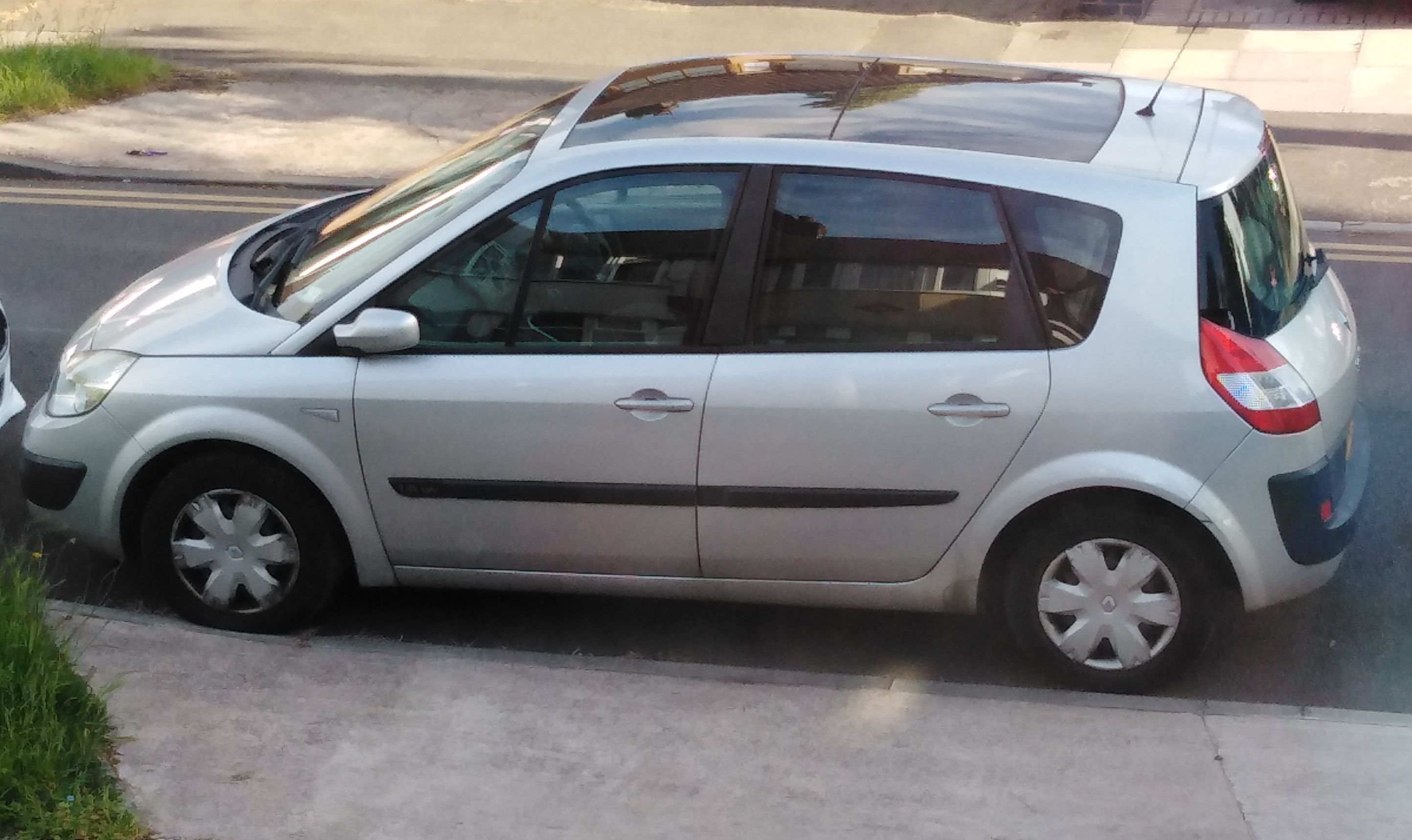 Renault Scenic Megan Oasis 1.6 Petrol - Good Second hand car for sale in Birmingham UK