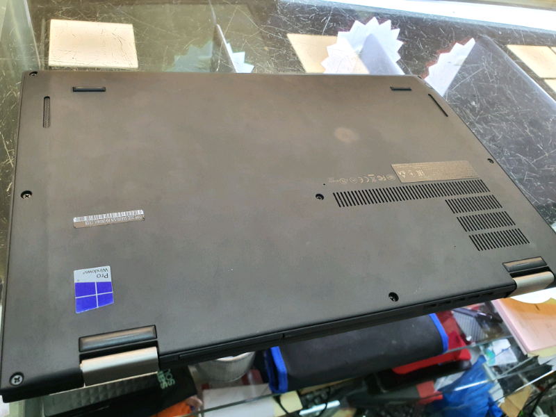 Lenovo ThinkPad Laptop - Intel Core i7 vPro 7th Generation - back