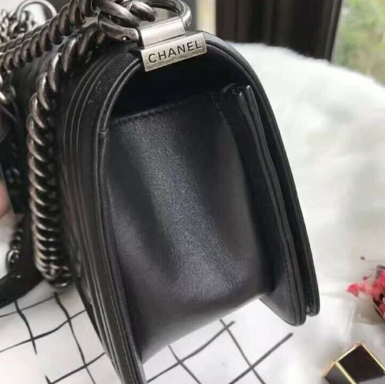Real leather -Chanel Boy- handbag for sale only £150 - London