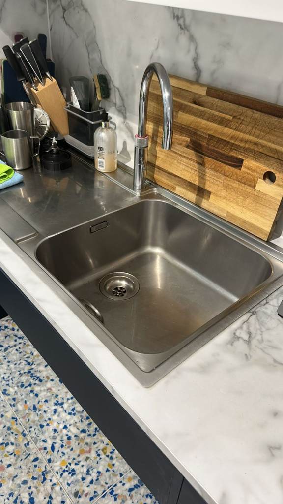 Pristine Cleaning Servics - London